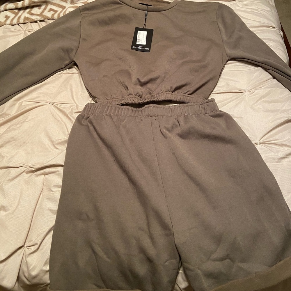 PLT 2 piece short set
